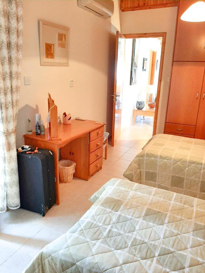 Kellaki Cottage - 2 Bedroom With Pool, Sleeps 6 Esterno foto